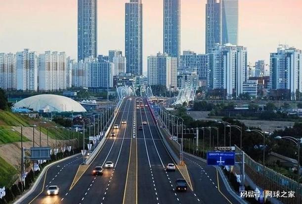 阿卡胜辛纳，中国军团开年夺双冠；八连胜！本西奇不惧四蛋拖后腿