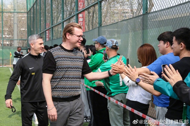 广发体育app-球迷+媒体开放日，感谢有你！💚💚💚